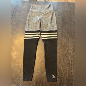 Bombshell Sportswear Gray and Black Leggings with Seamless Design